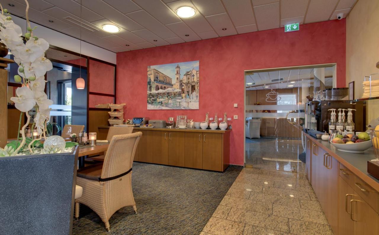 Hotel Merkur Ландщул Екстериор снимка